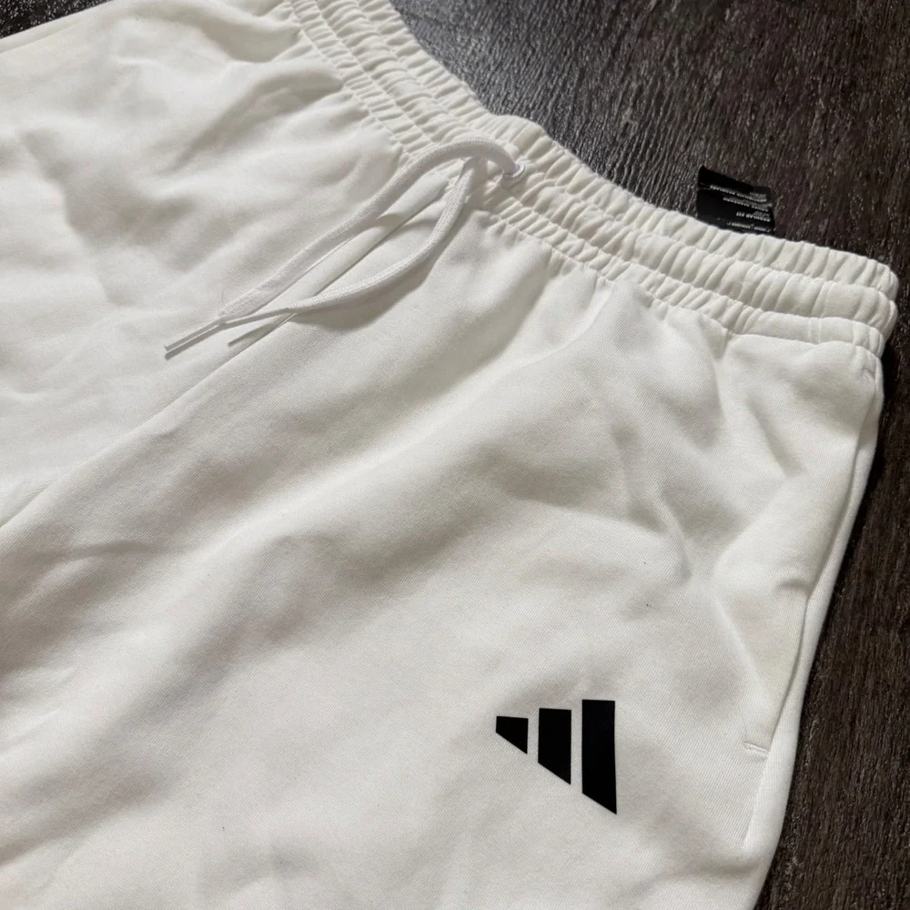 Adidas Shorts Mens Large White Future Icons Sport Fleece Drawstring NEW